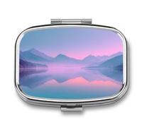 Pastillero de ensueño con paisaje invernal que refleja las montañas pastel, 2 compartimentos, portátil, organizador de píldoras de viaje para bolso de bolsillo