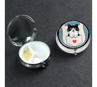 Pastillero pequeño con 3 compartimentos de metal para bolso o bolsillo, pastillero portátil, lindo gatito en bolsillo de mezclilla, organizador de medicamentos para vitaminas, aceite de pescado