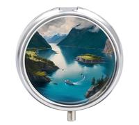 Pastillero pequeño de 3 compartimentos, portátil, para bolsillo o bolso, organizador de pastillas de metal, soporte para pastillas de viaje con espejo, fiordos, montaña, lago y paisaje de barco