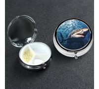 Pastillero pequeño organizador de medicamentos con 3 compartimentos, un tiburón nada en el mar, pastillero para bolsillo o bolso, mini pastillero de metal, contenedor portátil para pastillas de viaje