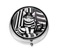 Pastillero redondo de gatito a rayas blancas y negras, ligero y portátil, con 3 insertos de plástico, adecuado para llevar en bolsillos o carteras.