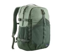 Patagonia Refugio Daypack 26L Mochila de Día Verde Reciclada | Funda para Portátil 15", Panel Trasero Transpirable, Acceso para Hidratación, Certificación Fair Trade™, DWR sin PFAS