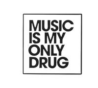 Patch Nation Broche de metal con texto en inglés "Music is My Only Drug