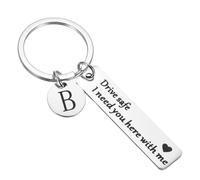 PATIKIL Llavero Drive Safe, llavero con letra A, I Need You Here with Me, llavero personalizado con caja de regalo para regalos del día de San Valentín