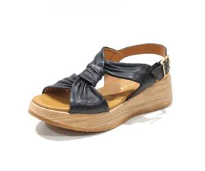 Paula urban Sandalia Casual de Piel, con cuña de Goma - 33-710 para: Mujer Color: Negro Talla: 36