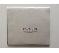 Pearl Jam - Live: Jones Beach New York - 8-24-00