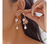 Pendientes colgantes de temporada navideña con personajes festivos adornados, incluyendo muñeco de nieve, reno y estrella en aleación de zinc (H)