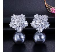 Pendientes de perlas blancas con circonita cúbica para mujer, diseño de flor de nieve, A