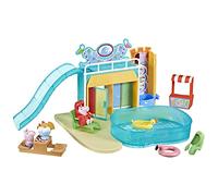 Peppa Pig - Peppa en el Parque Acuático Juego de rol con 2 Muñecos de Personajes de la Serie Infantil, Piscina, Helado y Tobogán de Juguete, Regalo para Niñas y Niños de 3 Años o Más