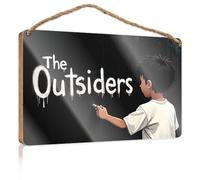 Pequeño letrero colgante con texto en inglés "A Boy Writing The Outsiders On A Blackboard", letrero de madera para porche, decoración de porche al aire libre, regalos de verano