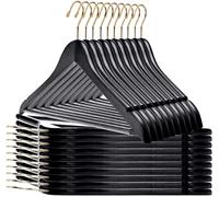 Perchas de madera negra de calidad, juego de 30 perchas de madera maciza con elegantes ganchos cromados, resistentes, para ropa, chaquetas, camisas, pantalones, trajes (gancho negro y dorado, 30)
