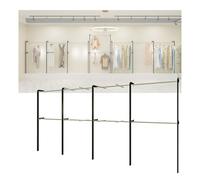 Perchero industrial de metal resistente con estantes, perfecto para organización de tiendas de ropa y decoración del hogar