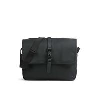 Perfecta para aventuras urbanas y desplazamientos diarios al trabajo, esta bolsa messenger premium de Rains combina un estilo streetwear elegante con funcionalidad práctica. Fabricada con poliuretano