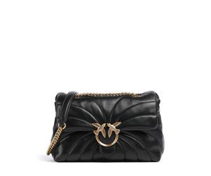 Perfecta para elevar tu estilo diario, este bolso de hombro premium para mujer de la serie Love Puff de Pinko está elaborado con cuero de oveja suave y lujoso que se siente exquisito al tacto. Su corr