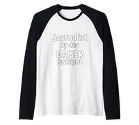 Periodista de día Jugador de Noche Noticias Escritor Equipo de periodismo Camiseta Manga Raglan