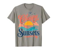 Persiguiendo Puestas de Sol, Estilo Retro, Playa y Ambiente costero Camiseta
