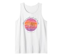 Persiguiendo sorbos al Atardecer y diversión al Aire Libre en la Playa de Verano Camiseta sin Mangas