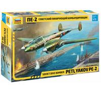 Petlyakov Pe-2 Soviet Dive Bomber 1:72 Plástico Modelo Kit Zvezda