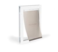 PetSafe Staywell - Puerta con Marco de Aluminio para Gatos Grandes y Perros Medianos - Sistema de Bloqueo, Resistente, Aislante y Fácil de Instalar, No Apta para Vidrio - M