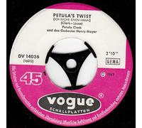 Petula Clark und das Orchester Henry Mayer - Petula Clark und das Orchester Henry Mayer / CASANOVA BACIAMI / PETULAS TWIST / 1962 / Weiße ERSATZHÜLLE / vogue # DV 14036 / Deutsche Pressung / 7" Vinyl Single Schallplatte