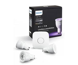 Philips Hue White and Color Ambiance - Pack de 3 bombillas conectadas y puente, casquillo GU10, controlable vía Smartphone y accesorios Hue, 16 millones de colores