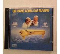 Piano Acima Das Nuvens