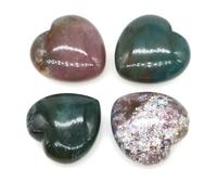 Piedras naturales de 30 mm en forma de corazón con cristales de cuarzo rosa tallados para decoración del hogar