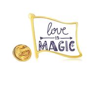 Pin de solapa con diseño de bandera de metal dorado con texto "Love Is Magic"
