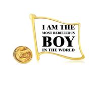 Pin de solapa con la bandera de metal dorado con texto "I Am The Rebellious Boy"