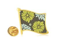 Pin de solapa de metal dorado con diseño de crisantemo amarillo