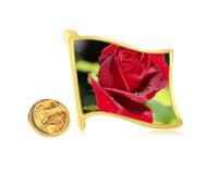 Pin de solapa de metal dorado con diseño de rosas rojas oscuras y flores