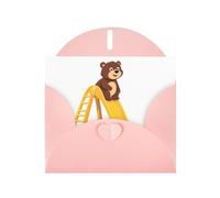 Pink YYHWHJDE Little Bear Playing on the Slide - Tarjeta de felicitación de 6 x 4 pulgadas, diseño moderno y único para varias ocasiones