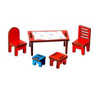 Pippi Langstrumpf Muebles de cocina - Juego de accesorios oficiales Pippi Langstrumpf con mesa, sillas y taburetes - Compatible con casa de muñecas Villa Kunterbunt - Diseño sueco - A partir de 3 años