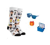 Pla Pla Pla Calcetines Policía Local Unisex Full Print 360º - Diseño con personajes y equipamiento policial en estilo cartoon - Incluye gafas de sol y mini nevera como pack regalo.