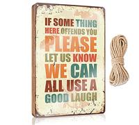 Placa colgante de madera con texto en inglés "If Something Offends You Please Let Us Know We Can All Use A Good Lauaugh", letrero de madera para exteriores y decoración de amigos para el hogar Dec (23