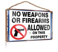 Placa colgante para puerta con texto en inglés "No Weapons Or Firearms Perlowed On This Property". Letrero decorativo de madera para habitación indie (20 x 30 cm)