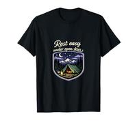 Placa de montaña para Acampar con Texto en inglés Rest Easy Under Open Camiseta