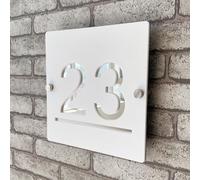 Placa de Número de Casa Personalizada 3D en Acrílico Blanco y Plateado, Números Flotantes con Dirección, Placa para Puerta Interior y Exterior, Ideal para Hogar, Hotel, Apartamento, Tienda