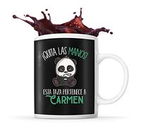 Planetee Taza con el nombre Carmen | Esta taza pertenece a nombre | Taza de café y té con un simpático pero malhumorado panda. Original idea para regalar a un amigo, familiar o colega