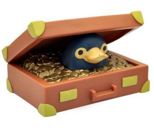 Plastoy Animales fantásticos Hucha Chibi Niffleur en su maleta - Plástico - 8 cm