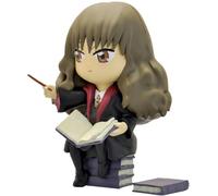 Plastoy Harry Potter Figurine Chibi Hermione Granger lance un sort sur une pile de livres - Plastique - 14 cm