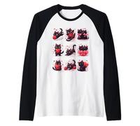 Playful Black Cats with Hearts and Yarn Camiseta Manga Raglan