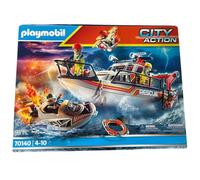 PLAYMOBIL City Action 70140 Rescate marítimo: Operativo de extinción de Incendios con Barco de Rescate, Juguetes para niños a partir de 4 años