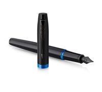 Pluma estilográfica Vibrant Rings de Parker IM, laca negra satinada con detalles en azul marino, punta media con recambio de tinta azul, estuche de regalo