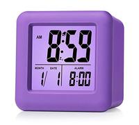 Plumeet Reloj Despertador Digital con Snooze, luz de Noche Suave, Pantalla Grande con Hora, Fecha y Alarma, Alarma con Sonido Ascendente y tamaño portátil, niños (púrpura)