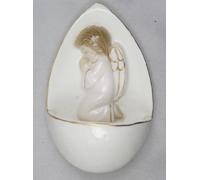 Porcelana - Weihkessel Pila de agua bendita con ángel rezando borde de oro rosa 10,5 cm