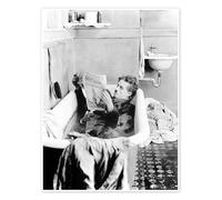 Posterlounge Charlie Chaplin in the bathtub, 1922 Póster 50 x 70 cm Blanco y negro Cuadros Decoración para la pared