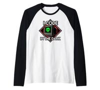 Programmer I Code In The Dark Retro Hacker Skull Camiseta Manga Raglan