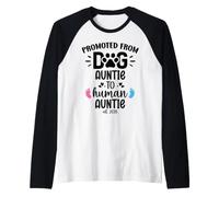 Promoted from Dog Auntie to Human Auntie 2026 1st Time Aunt Camiseta Manga Raglan