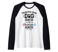 Promoted from Dog Auntie to Human Auntie EST 2026 New Aunt Camiseta Manga Raglan